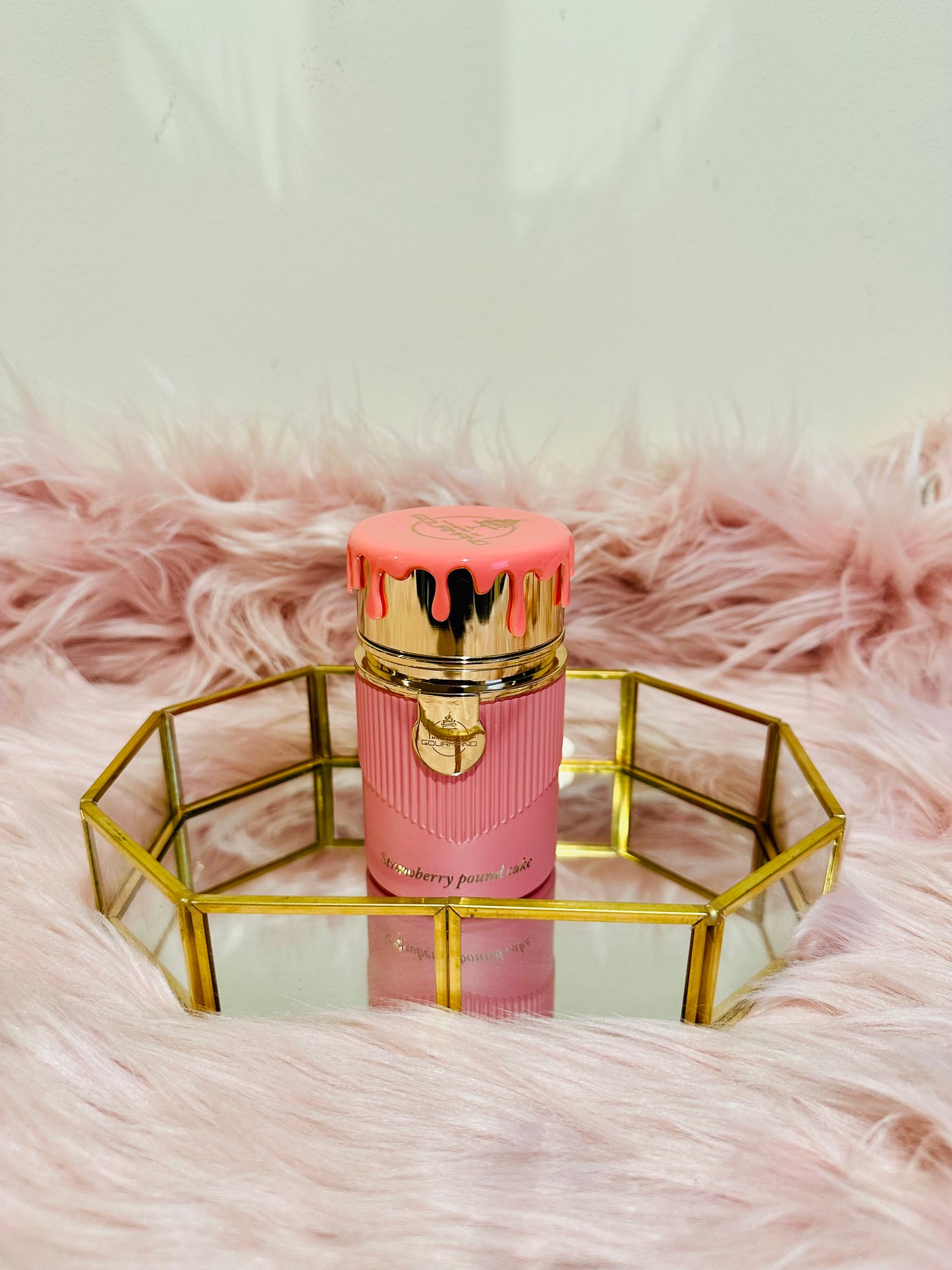 Paris Corner Strawberry Pound Cake